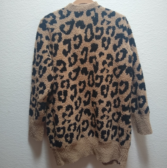 Barefoot Dreams Cozy Chic Leopard Cardigan Sweater - Picture 5 of 5